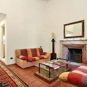3* Bed & Breakfast Pergola House