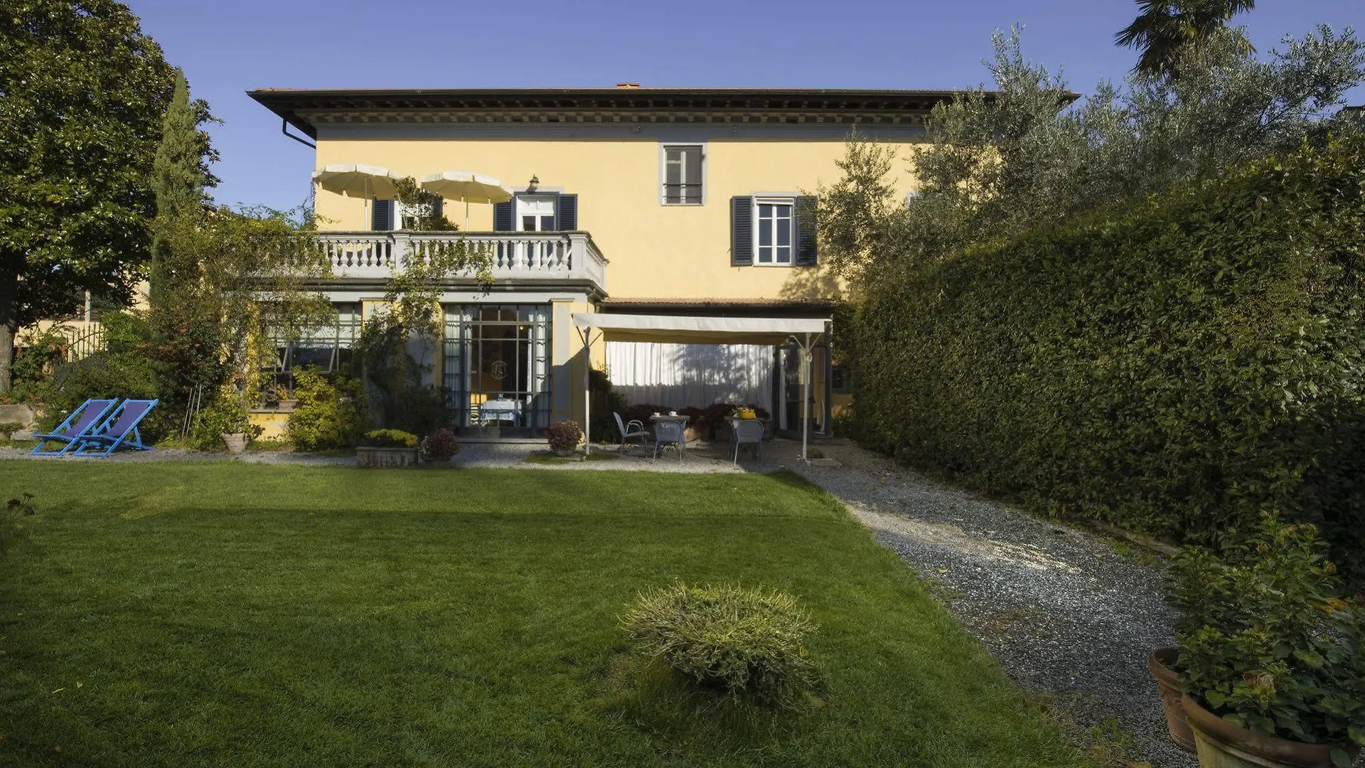 Al Porto Di Lucca B&B