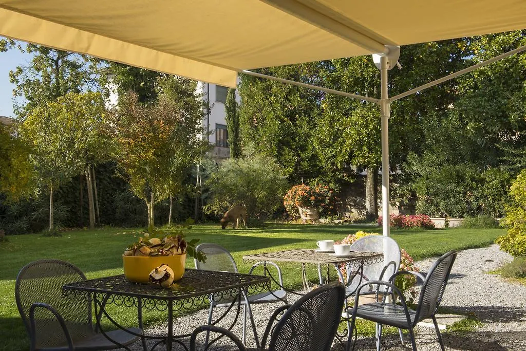 *** Couette-café Al Porto Di Lucca B&B Italie